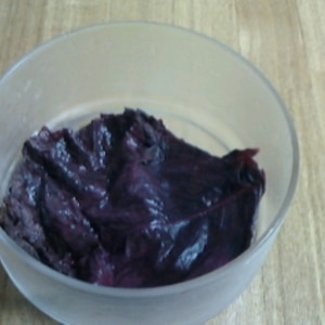赤紫蘇の塩漬け、作って置くと何かと便利